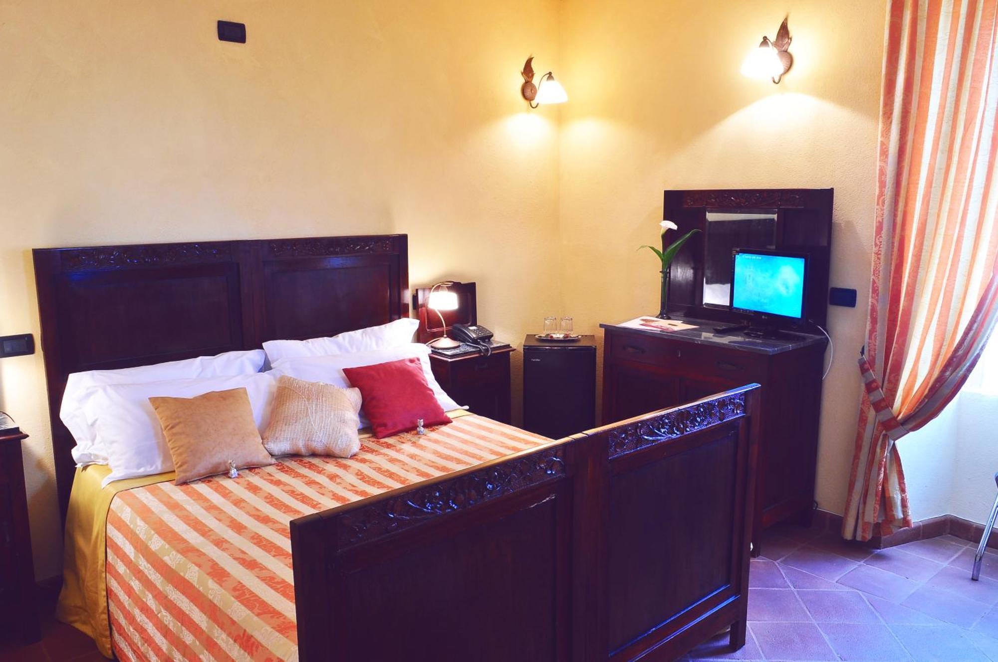La Foresteria Del Castello - Wellness Hotel In Dimora Storica CastellʼAlfero Oda fotoğraf