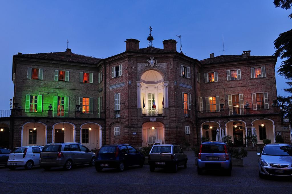 La Foresteria Del Castello - Wellness Hotel In Dimora Storica CastellʼAlfero Dış mekan fotoğraf