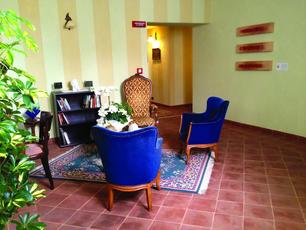 La Foresteria Del Castello - Wellness Hotel In Dimora Storica CastellʼAlfero Dış mekan fotoğraf