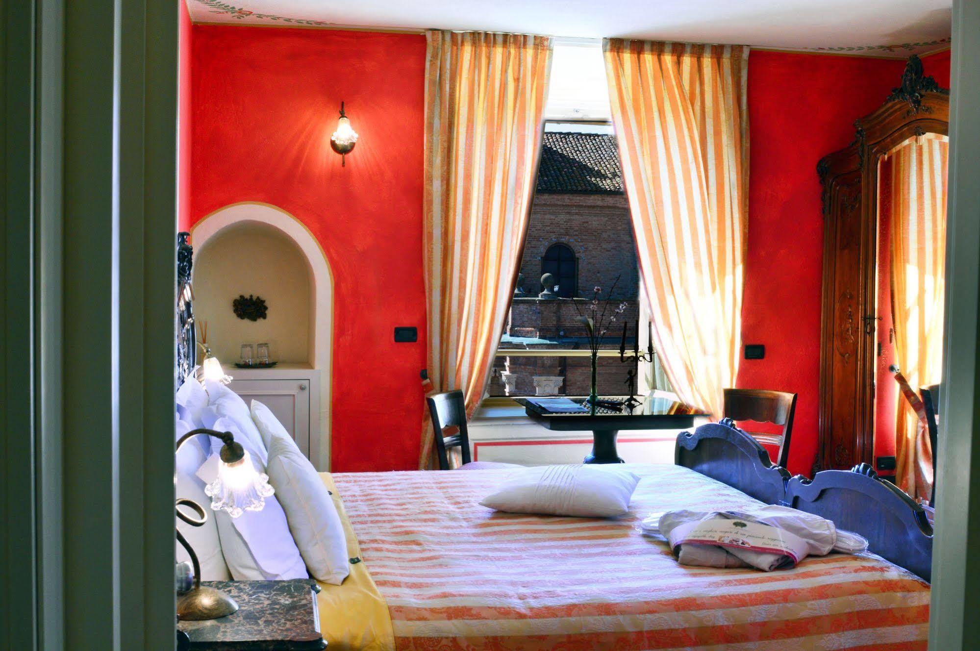 La Foresteria Del Castello - Wellness Hotel In Dimora Storica CastellʼAlfero Dış mekan fotoğraf