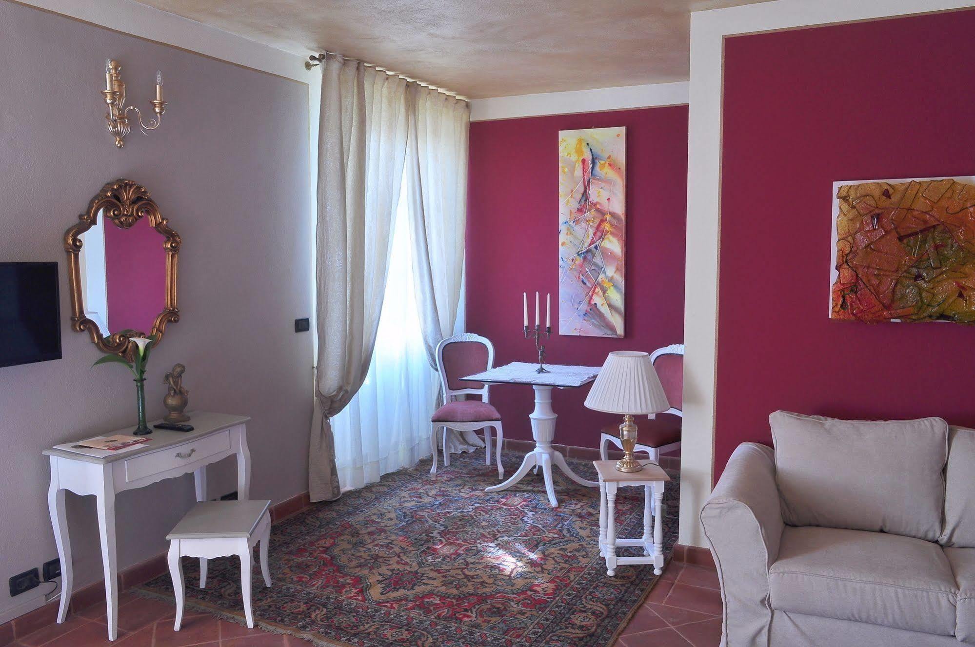 La Foresteria Del Castello - Wellness Hotel In Dimora Storica CastellʼAlfero Dış mekan fotoğraf